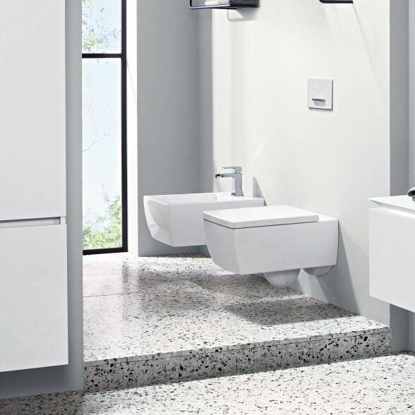 Pakabinamas WC puodas VILLEROY & BOCH Memento 2.0 DirectFlush su storu lėtaeigiu dangčiu, su Ceramic Plus danga 1